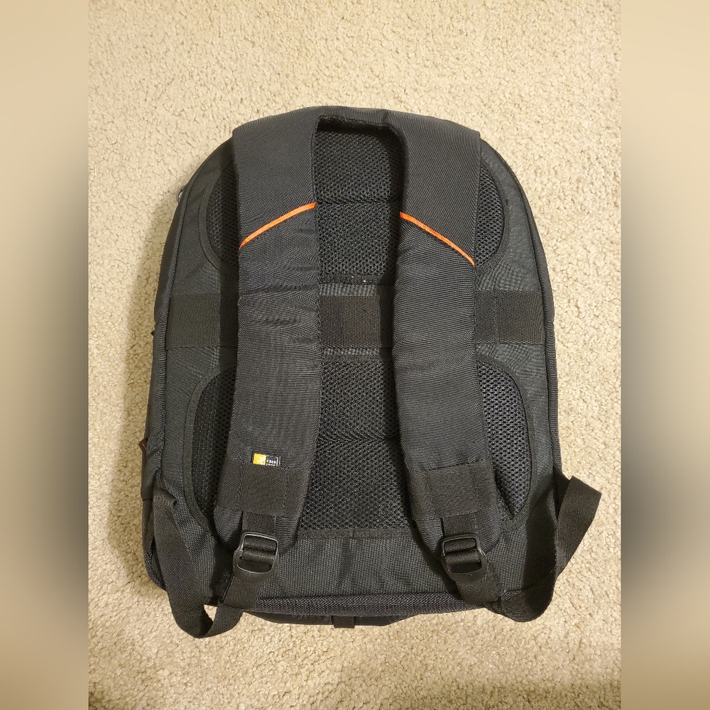 CaseLogic Backpack - Picture 2 of 3